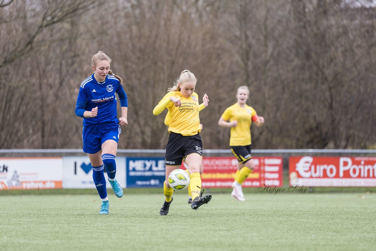 Bild 208 - F SSC Hagen Ahrensburg - SV Frisia Risum-Lindholm : Ergebnis: 1:2